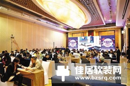 荣事达成家博会现场焦点 获各级领导与消费者赞许