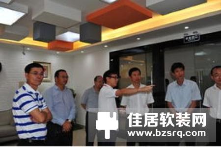 智慧云谷吸引莱西市市长及鹏博集团领导一行参观体验