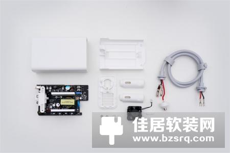 智米车载逆变器拆解：细节做工到位 安全配置完善