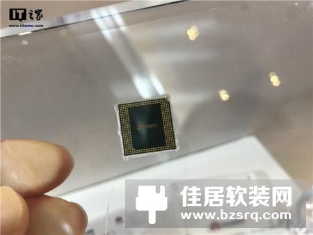 华为麒麟990系列芯片实拍