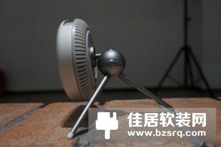 暴风小魔投：投影仪看世界杯就是爽