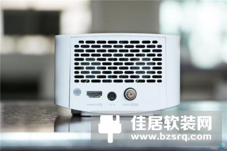 国际大PK：极米H1 1080P智能微投对决LG PF1500