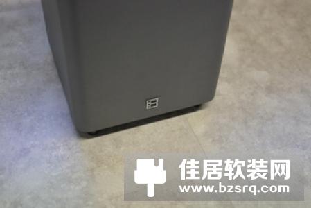 暴风激光电视M1搭载AI语音识别技术：声音遥控换台