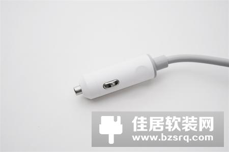 智米车载逆变器拆解：细节做工到位 安全配置完善