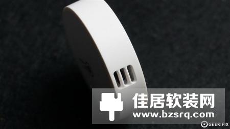 拆解小米智能家居产品温湿度传感器