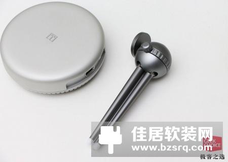 暴风小魔投：投影仪看世界杯就是爽