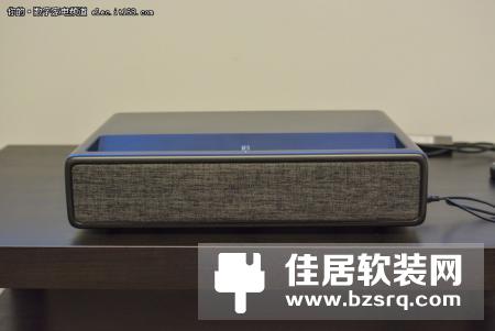 暴风激光电视M1搭载AI语音识别技术：声音遥控换台