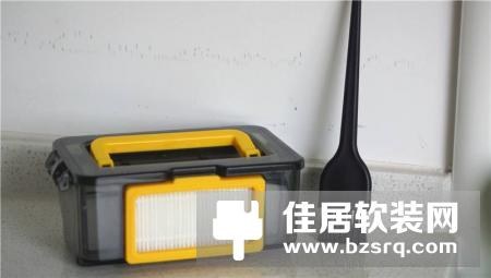 自动扫地机器人哪家强？三款扫地机器人横评