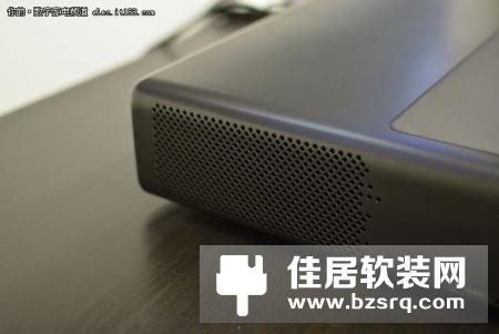 暴风激光电视M1搭载AI语音识别技术：声音遥控换台