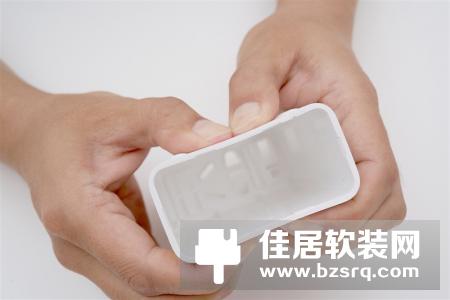 智米车载逆变器拆解：细节做工到位 安全配置完善