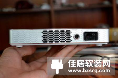 3299元侧投神器 神画Q1智能影院评测