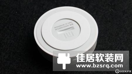 拆解小米智能家居产品温湿度传感器