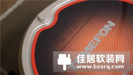 自动扫地机器人哪家强？三款扫地机器人横评