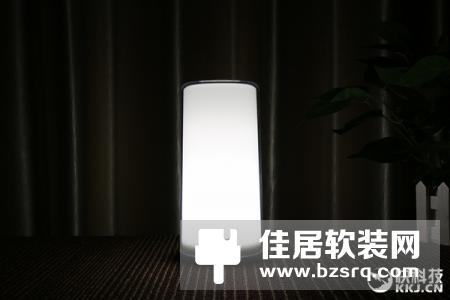 米家定制飞利浦智睿床头灯开箱图赏：无级旋转调光调色