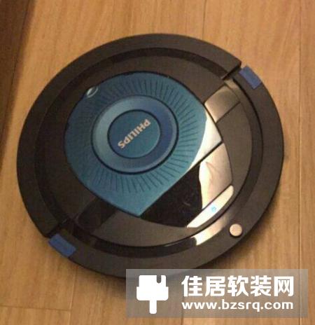 自动扫地机器人哪家强？三款扫地机器人横评