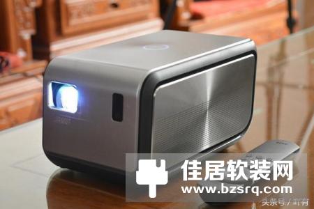 赵丽颖代言！这款300寸坚果J6投影仪，值得买吗？