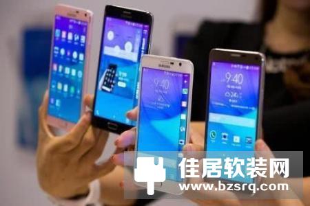 雷军需要讲好新故事，小米需要新风口