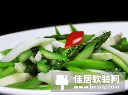 白开水都能当鸡尾酒来喝，这套餐具的设计简直逆天！