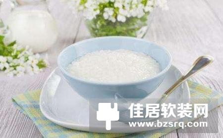 白开水都能当鸡尾酒来喝，这套餐具的设计简直逆天！