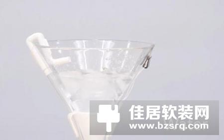 白开水都能当鸡尾酒来喝，这套餐具的设计简直逆天！
